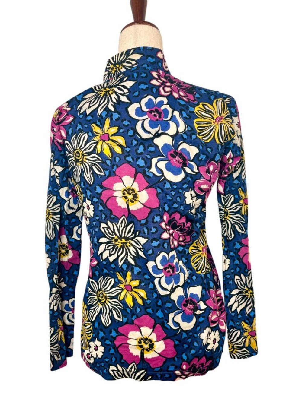 Vera Bradley Blue Purple Floral Button Down Shirt 100% Cotton Size XS - Picture 3 of 6